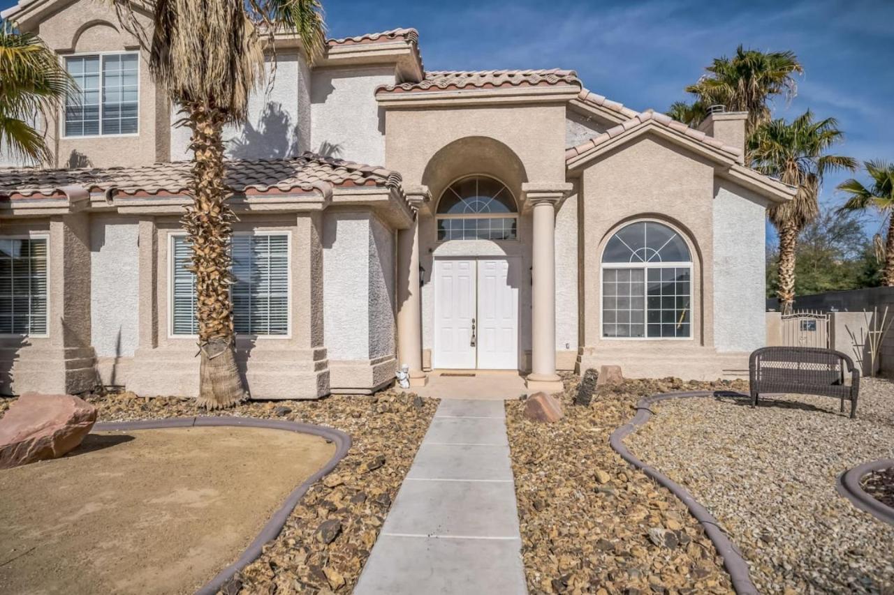 466 Massive 5 Bedroom Close To The Strip Сasa de vacaciones