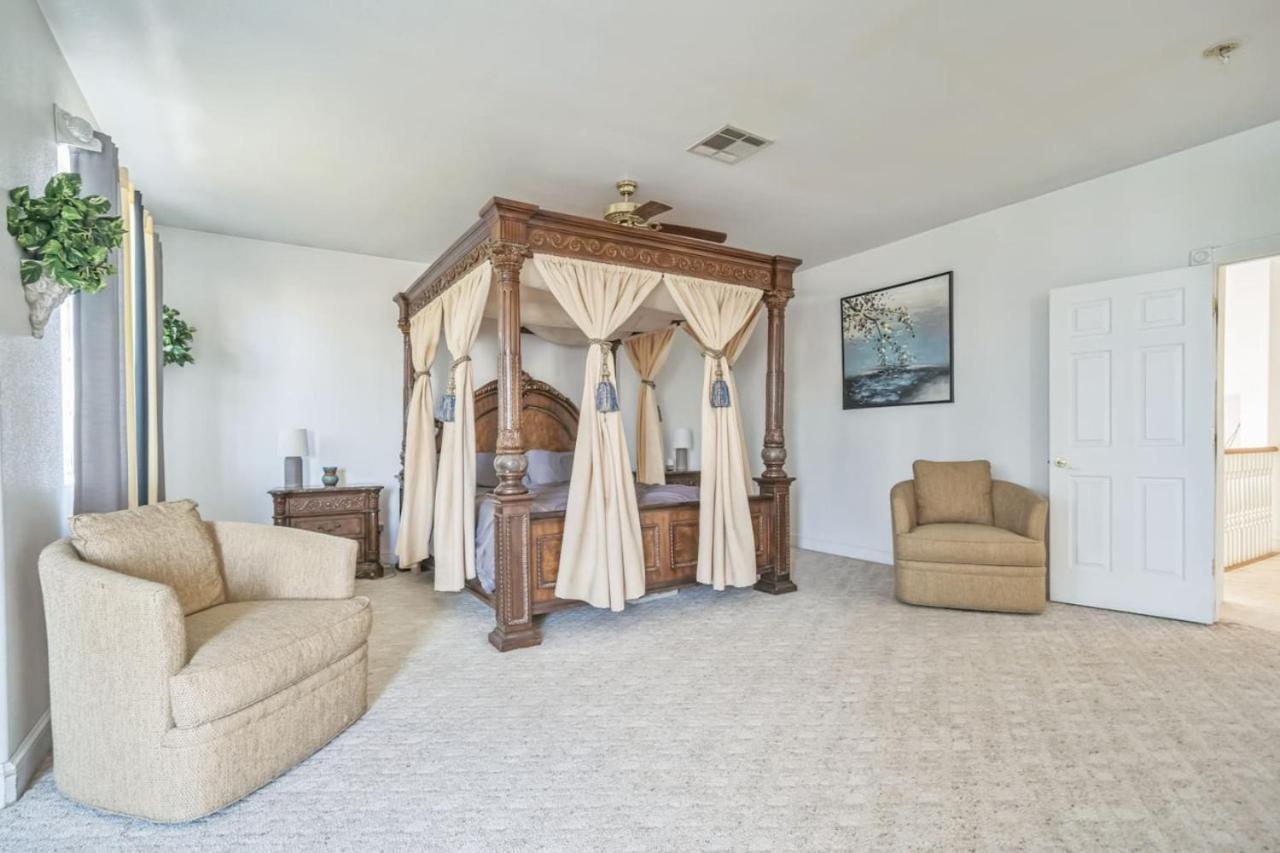 466 Massive 5 Bedroom Close To The Strip Сasa de vacaciones Las Vegas
